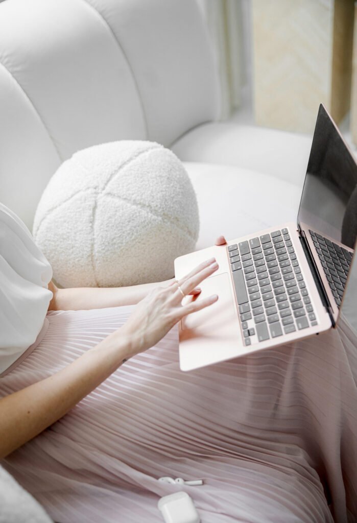 How to Start a Blog Flipping Business (Step-by-Step Guide)